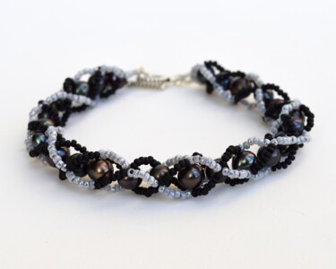 Design titled "Spiral bracelet wit…" by Irena Zelickman, Original Artwork, Jewelry
