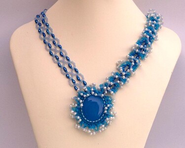 Design mit dem Titel "“Blue lagoon” neckl…" von Irena Zelickman, Original-Kunstwerk, Schmuck