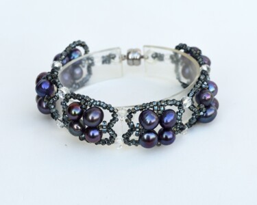Design getiteld "Pearl bracelet Made…" door Irena Zelickman, Origineel Kunstwerk, Juwelen