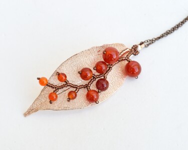Design titled "Autumn berries pend…" by Irena Zelickman, Original Artwork, Jewelry