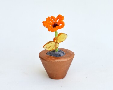 Художественная композиция под названием "Potted flower minia…" - Irena Zelickman, Подлинное произведение искусства, Столовое…