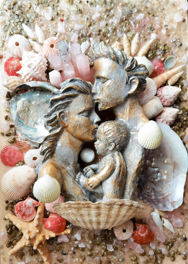 Sculptuur getiteld "Mother Father Child…" door Irina Bast, Origineel Kunstwerk, Steen Gemonteerd op Houten paneel