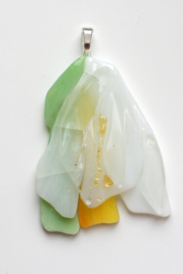 Художественная композиция под названием "Белая лилия" - Irina Dotter, Подлинное произведение искусства, Ювелирные изделия