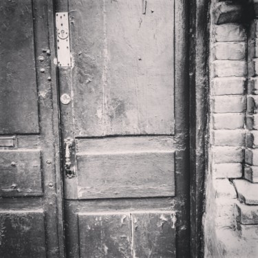 Photography titled "Old Door" by Irina Kromm, Original Artwork, Digital Photography