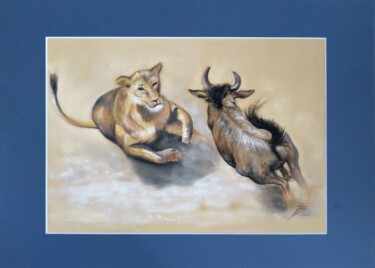 Dessin intitulée "La lionne et le Gnou" par Isabelle Blanc, Œuvre d'art originale, Pastel Monté sur Carton
