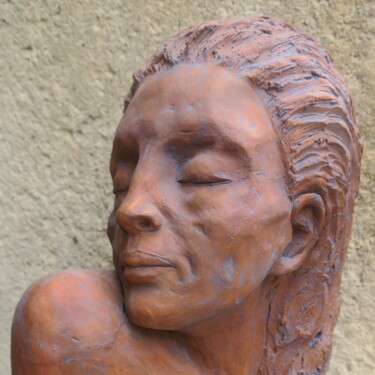 Sculpture titled "Le Parfum" by Isabelle Haas, Original Artwork, Terra cotta