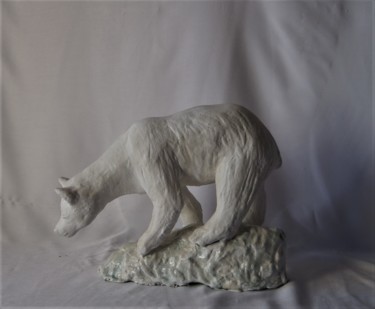 Sculpture intitulée "Ours blanc  à l'aff…" par Isabelle Zwang, Œuvre d'art originale, Argile