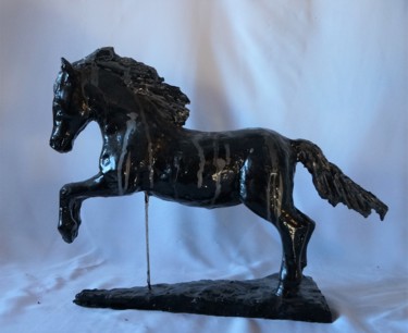 Sculpture titled "cheval bondissant" by Isabelle Zwang, Original Artwork, Clay