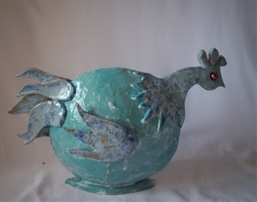 Sculpture titled "POULE" by Isabelle Zwang, Original Artwork, Ceramics