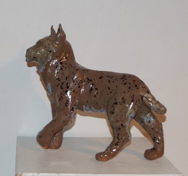 Sculpture intitulée "Lynx à la patte lev…" par Isabelle Zwang, Œuvre d'art originale, Céramique