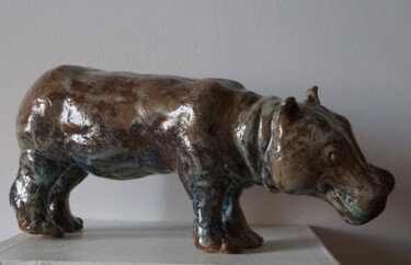 Sculpture intitulée "hippopotame" par Isabelle Zwang, Œuvre d'art originale, Céramique