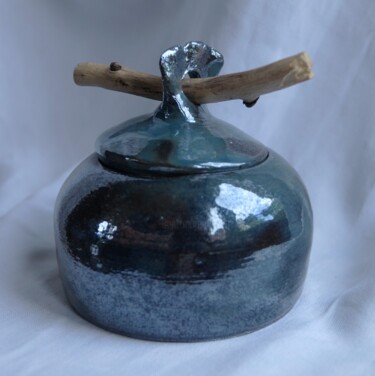 Sculpture titled "Boîte bleue" by Isabelle Zwang, Original Artwork, Ceramics