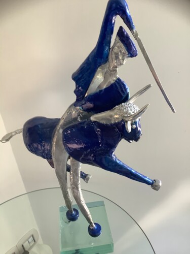 Escultura titulada "Corrida" por Isadiva, Obra de arte original, Metales