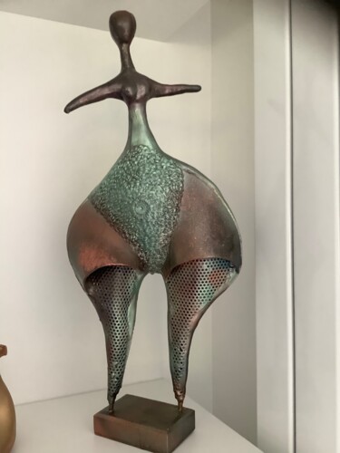 Sculpture intitulée "Rina" par Isadiva, Œuvre d'art originale, Métaux