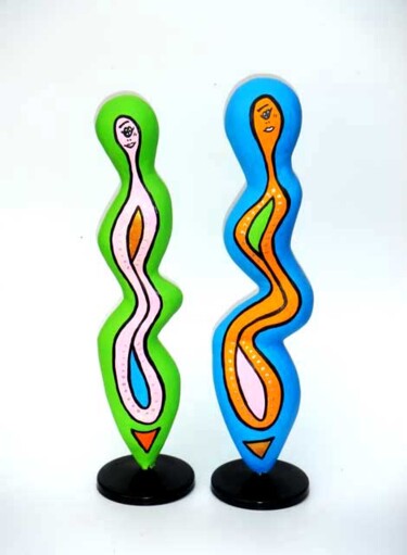 Scultura intitolato "Couple totem - 66 -" da Isis Bi M, Opera d'arte originale, Media misti