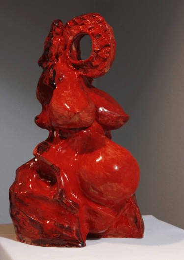 Скульптура под названием "women priority,8" - Lilian Istrati, Подлинное произведение искусства, Терракота