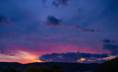 Fotografie getiteld "Beautiful sunset ov…" door Iurii Baklykov, Origineel Kunstwerk, Digitale fotografie