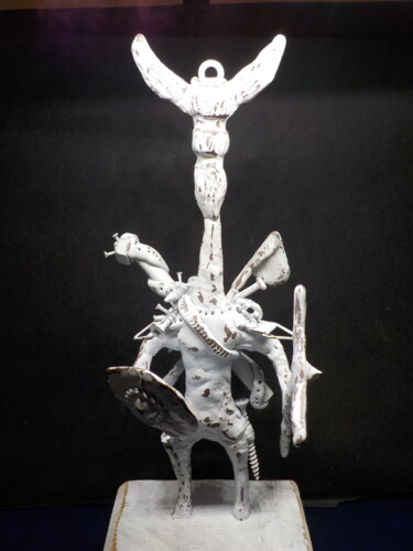 Skulptur mit dem Titel "guerriero 3" von Ivan Zucconelli, Original-Kunstwerk, Polymer Ton