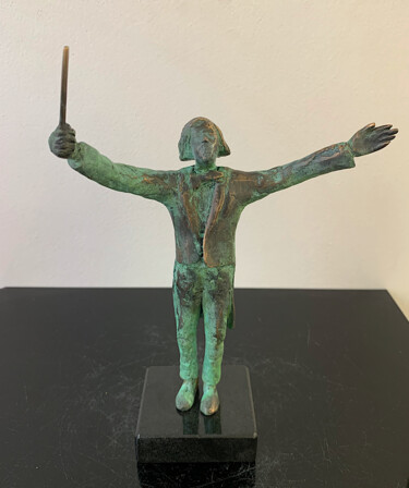 Scultura intitolato "Dirigent" da Jacek Cholewa, Opera d'arte originale, Bronzo