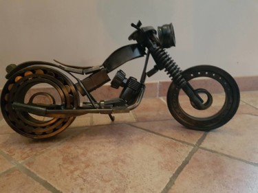 Escultura titulada "moto en acier et en…" por Jacques Veinante (jackart), Obra de arte original, Metales