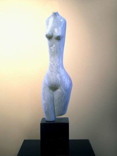 Skulptur mit dem Titel "Grace" von Jacqueline De Vaan, Original-Kunstwerk, Stein