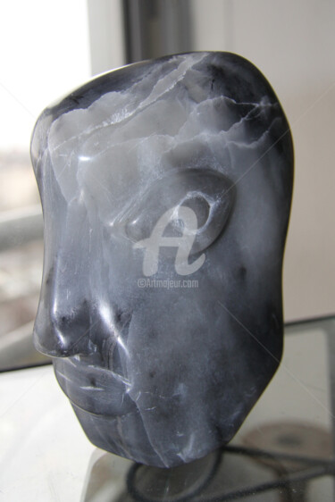 Sculpture intitulée "tête de pierre    H…" par Jacques Bourdon (JAQ), Œuvre d'art originale, Pierre