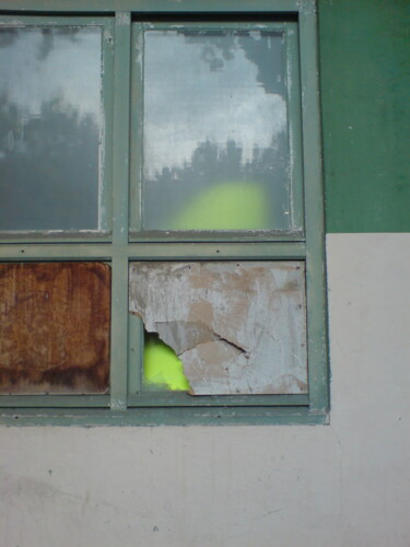 Photographie intitulée "La fenêtre verte" par Jacques Jégo, Œuvre d'art originale, Photographie non manipulée