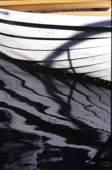 Photographie intitulée "Duo de barques-zèbr…" par Jacques Jégo, Œuvre d'art originale