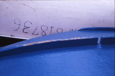 Photographie intitulée "Mi bleu Mi blanc -…" par Jacques Jégo, Œuvre d'art originale
