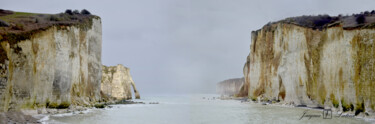 Photographie intitulée "Etretat autrement" par Jacques Lateur, Œuvre d'art originale, Photographie numérique