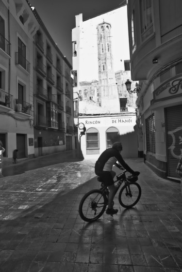 Фотография под названием "Sport in the city /…" - Jacques Niset, Подлинное произведение искусства, Цифровая фотография
