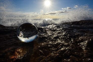 Photographie intitulée "Cristal Ball 2" par Jacques Rochet, Œuvre d'art originale, Photographie numérique