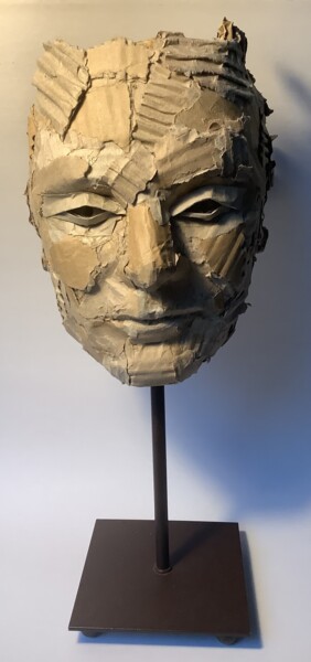Скульптура под названием "Tête en carton" - Jacques Vautier, Подлинное произведение искусства, картон