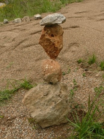 Installation intitulée "CATROC AU BERET" par Jaime Garcia, Œuvre d'art originale