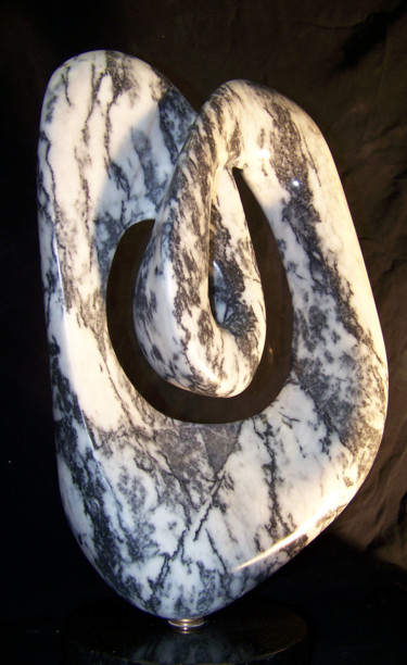 Escultura intitulada "Tangled Water---Zeb…" por Jan And Jo Moore, Obras de arte originais, Pedra