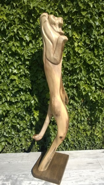 Skulptur mit dem Titel "CECIL" von Jan Van Braekel, Original-Kunstwerk, Holz
