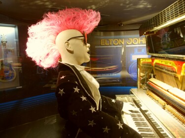 Photography titled "Elton au piano.…" by Janie B., Original Artwork