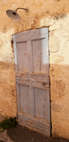 Fotografia intitolato "La vieille porte.…" da Janie B., Opera d'arte originale