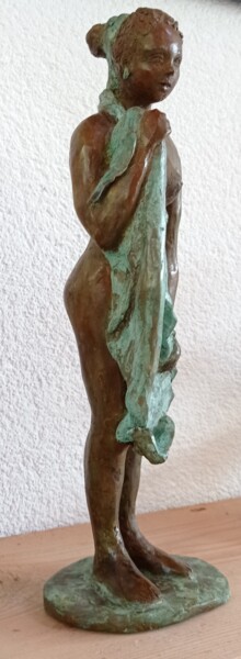 Sculpture intitulée "La sortie du bain" par Janine Le Cann, Œuvre d'art originale, Bronze