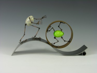 Escultura titulada "Eggtion Figures - B…" por Tomoaki Orikasa, Obra de arte original, Metales