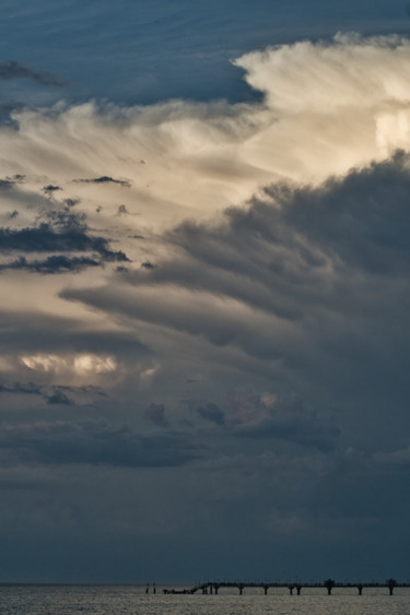 Fotografie mit dem Titel "ciel du soir agité" von Jarek Witkowski, Original-Kunstwerk