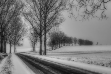 Fotografía titulada "route d'hiver avec…" por Jarek Witkowski, Obra de arte original