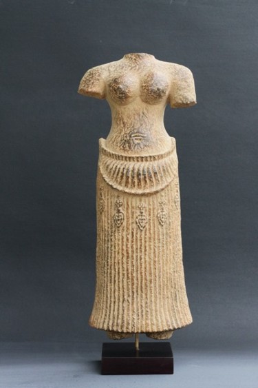 Sculpture intitulée "11-goddess-uma-39x1…" par Philippe Brousseau, Œuvre d'art originale