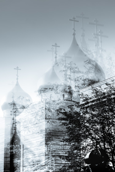 Photographie intitulée "Cathédrale de la Sa…" par Jean-Christophe Mandelli, Œuvre d'art originale, Photographie manipulée