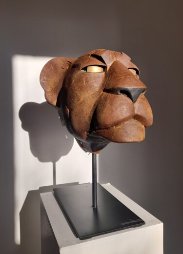 Escultura intitulada "Lionne" por Jean-Christophe Cronel (JC Cronel), Obras de arte originais, Metais
