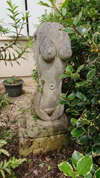 Скульптура под названием "EVE" - Jean Claude Causse, Подлинное произведение искусства, Камень