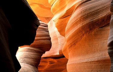 Fotografie getiteld "Antelope canyon 2" door Jean-Claude Mathier, Origineel Kunstwerk, Digitale fotografie