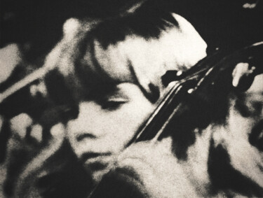Fotografía titulada "la petite violoncel…" por Jean Louis Giudicelli, Obra de arte original, Fotografía analógica