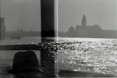 Fotografie getiteld "Venise en vaporetto" door Jean Louis Giudicelli, Origineel Kunstwerk, Digitale fotografie