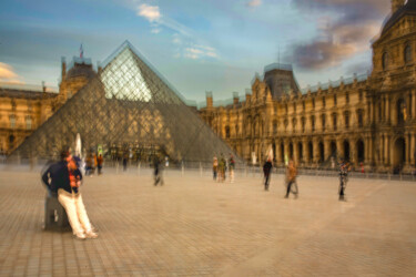 Fotografie getiteld "Au Louvre" door Jean Louis Giudicelli, Origineel Kunstwerk, Digitale fotografie